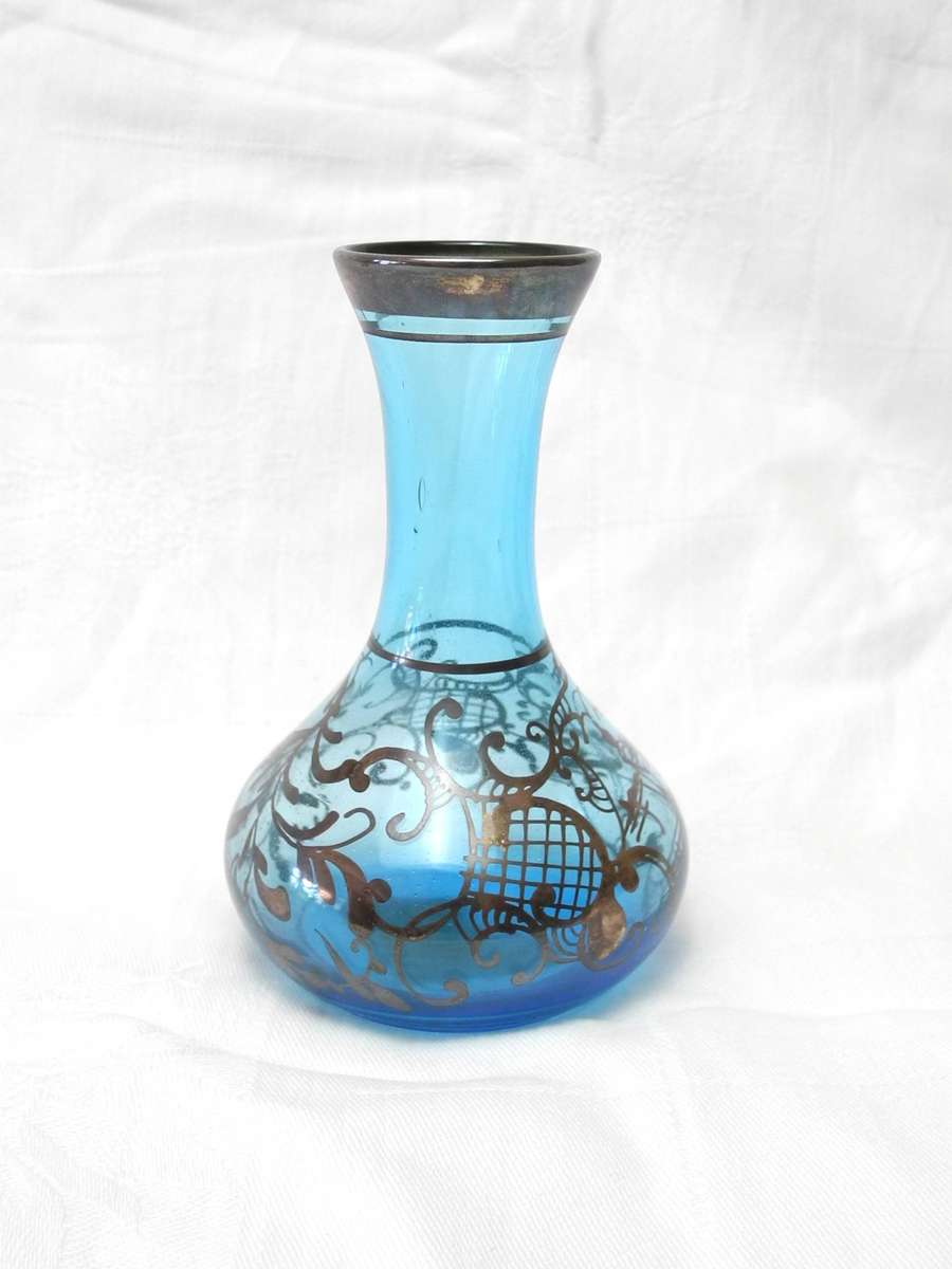 Vintage Murano Glass Vase - Elegant Blue with Gold Detailing and Signed Label