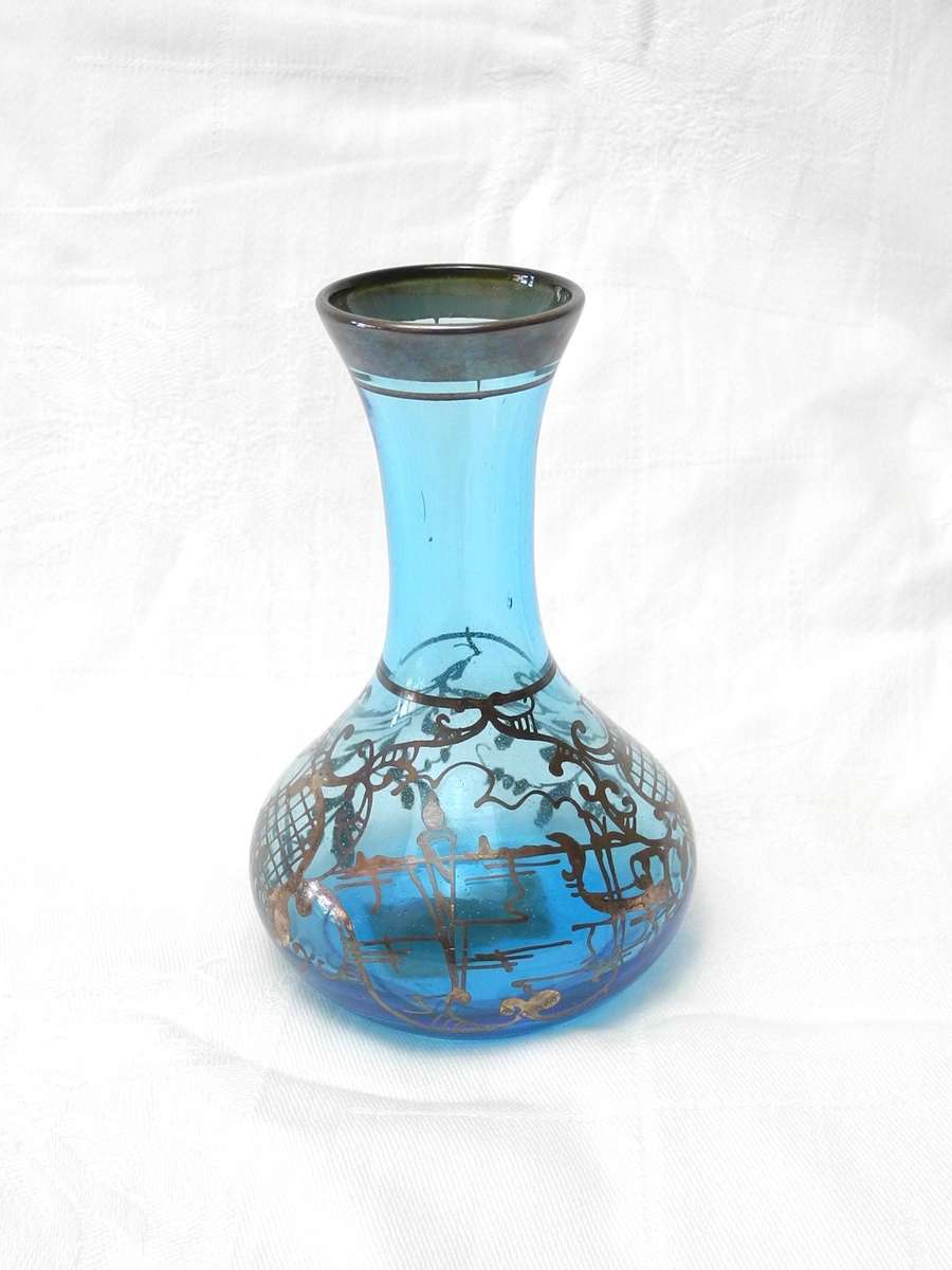 Vintage Murano Glass Vase - Elegant Blue with Gold Detailing and Signed Label