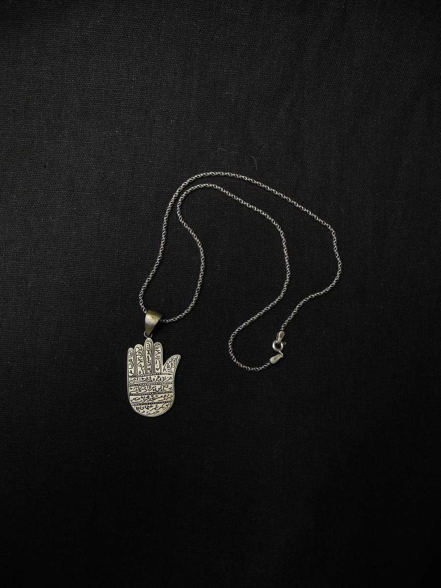 Vintage .925 Sterling Silver Hamsa Pendant on Sterling Silver Rope Chain (13.5g)