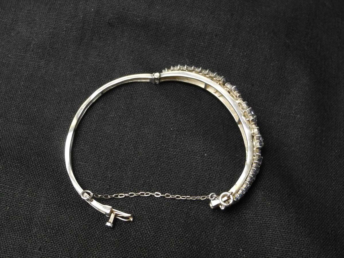 .925 Sterling Silver Semi Precious Hinged Bangle Bracelet (20.0g)