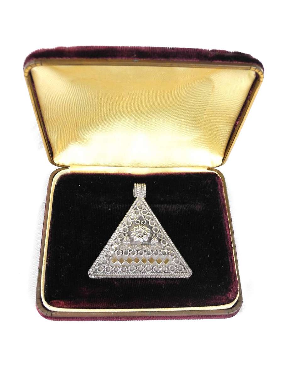 Vintage .925 Omani Sterling Silver Filigree Pendant (11g)