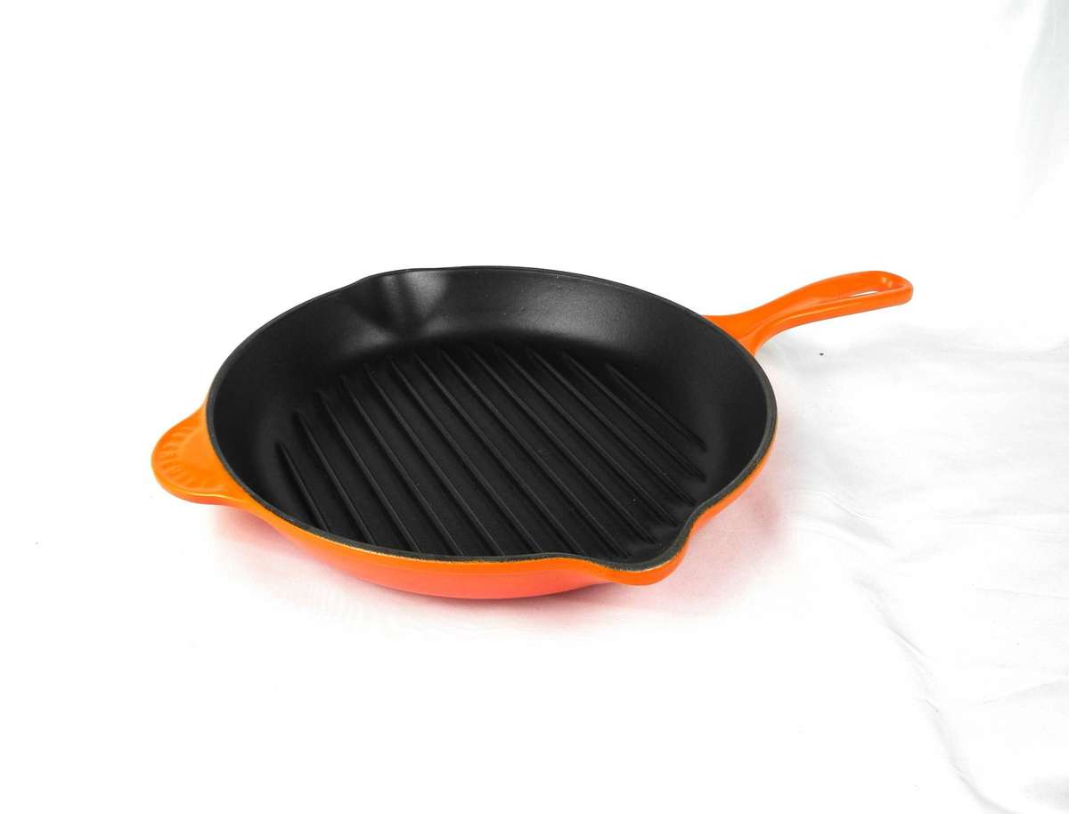 Le Creuset Signature Round Skillet Grill - Flame Orange