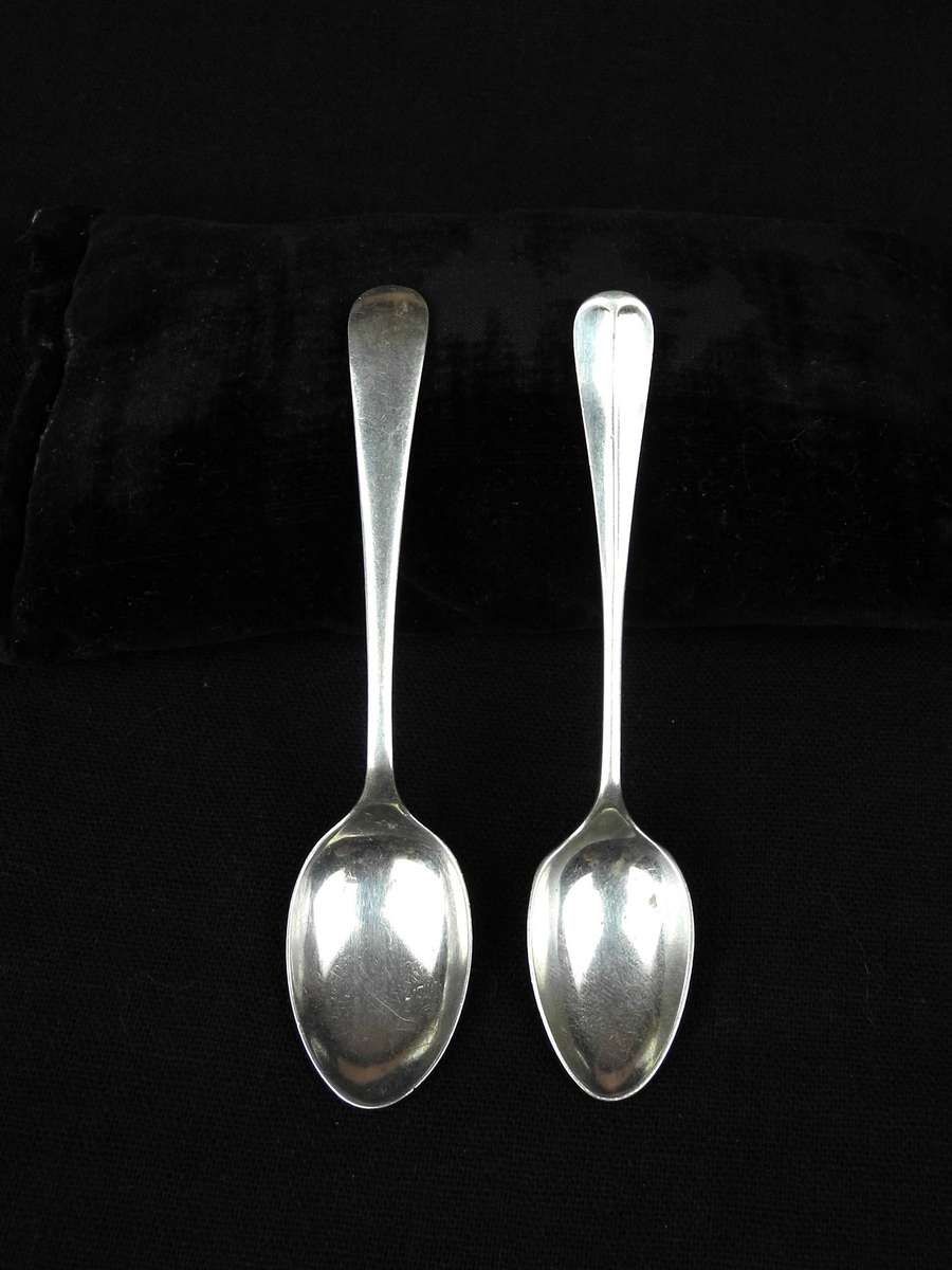 Antique Hallmarked Sterling Silver Teaspoons (22.6g)