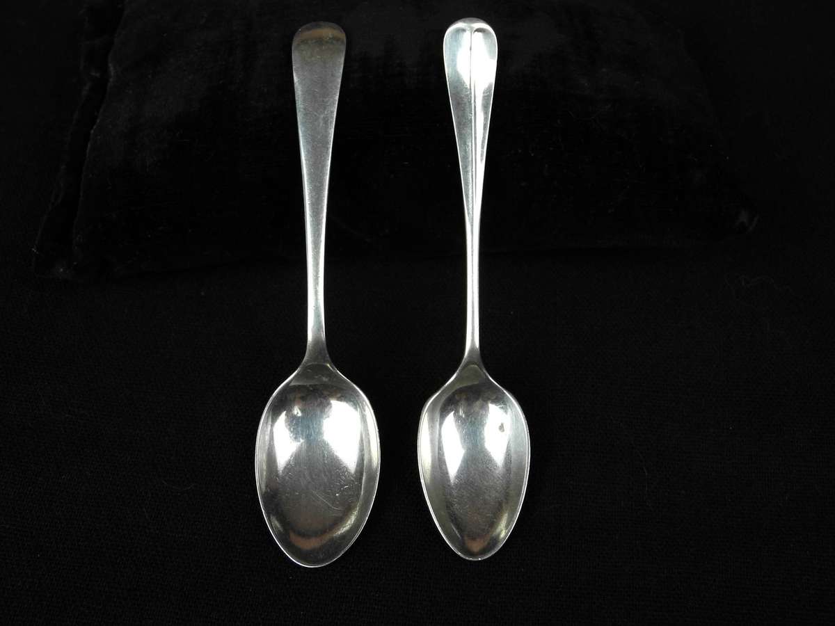 Antique Hallmarked Sterling Silver Teaspoons (22.6g)