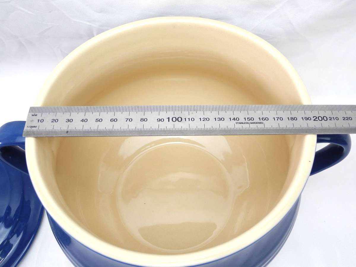 Le Creuset Cobalt Blue Stoneware Soup Tureen / Bean Pot with Lid