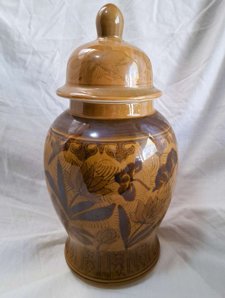 Chinese Porcelain Temple Jar, Floral Design with Golden-Brown Glaze
