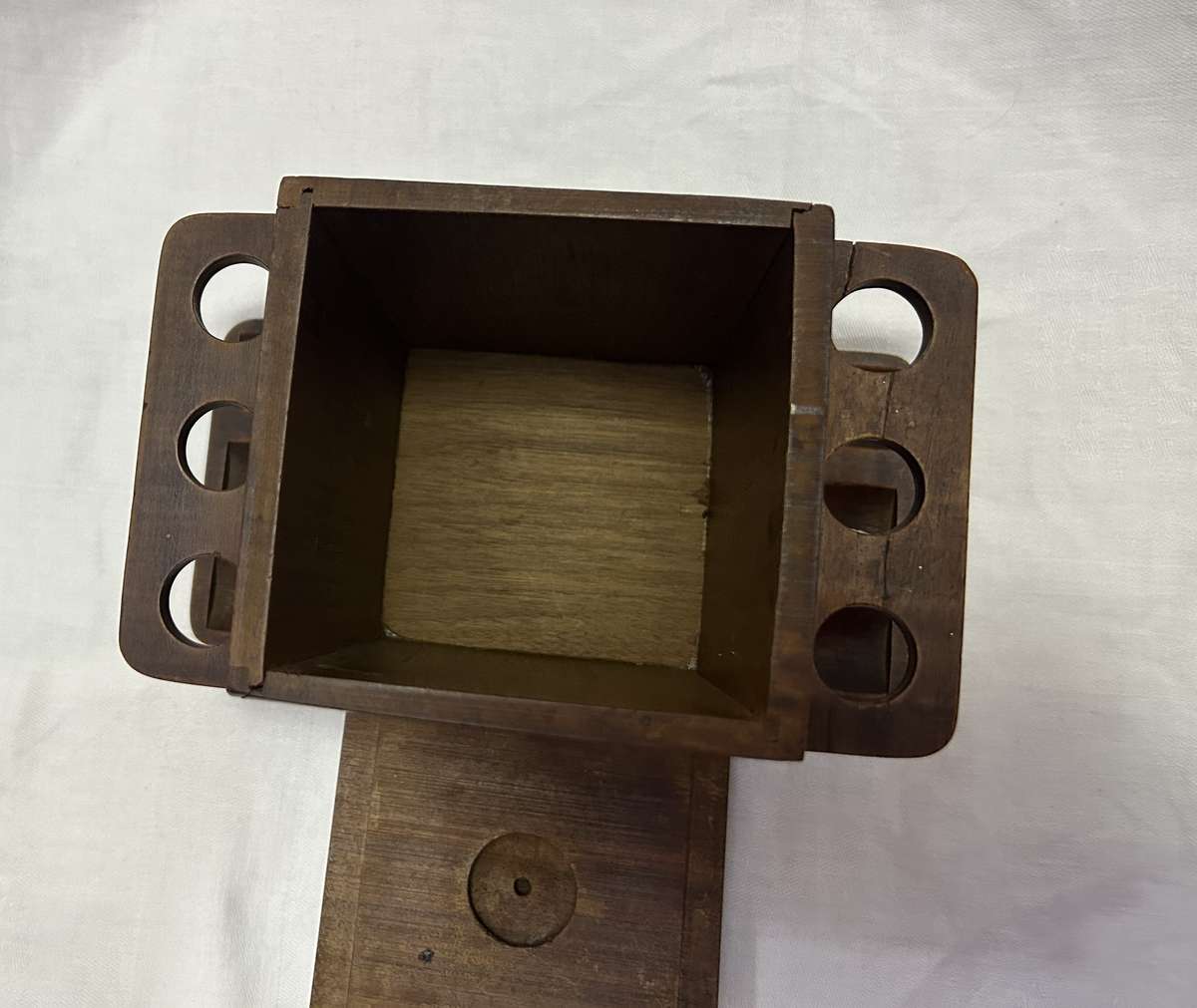 Vintage Wooden Yankee Clipper Pipe Box With Pipes