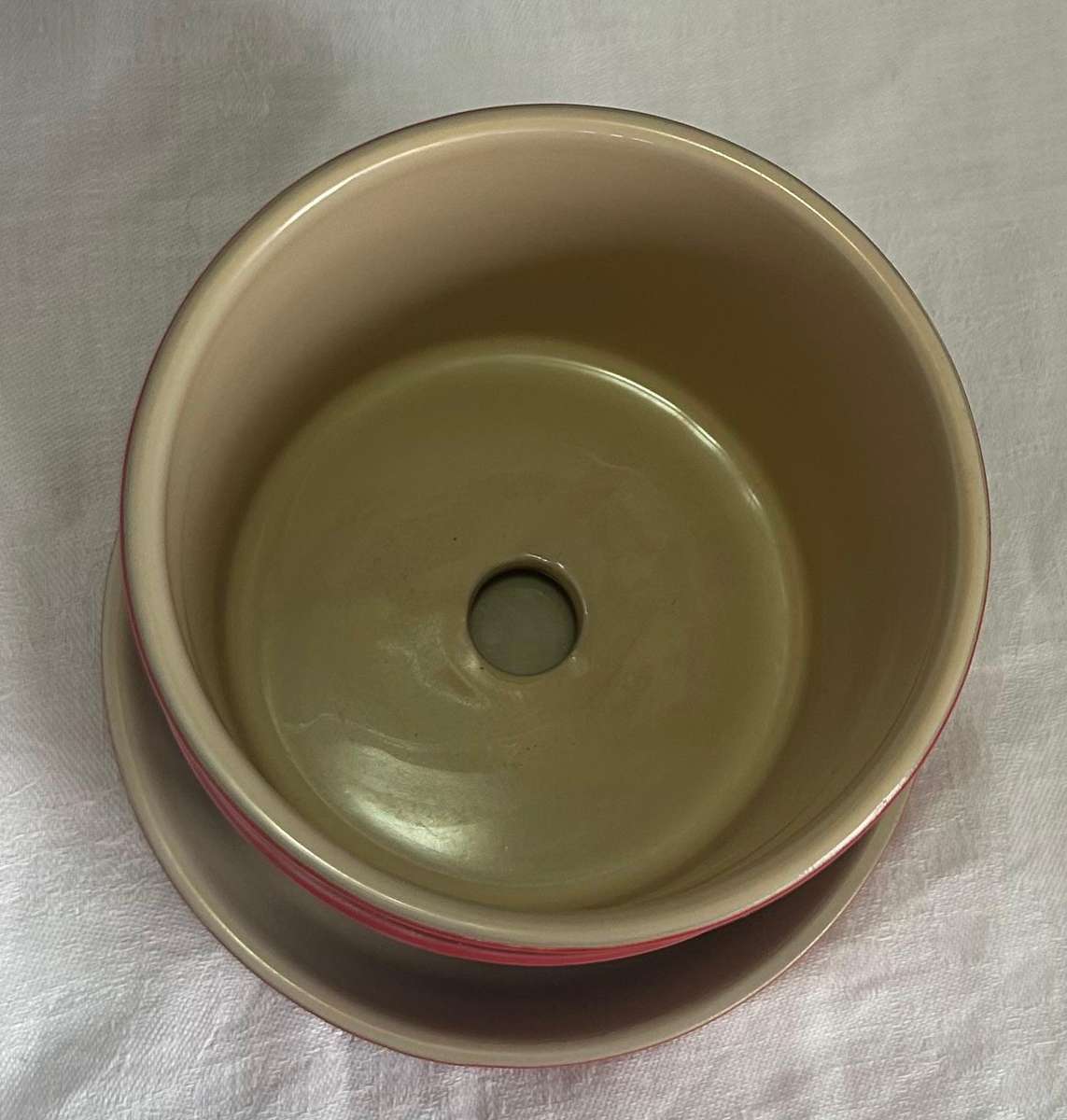 Le Creuset Stoneware Planter with Tray