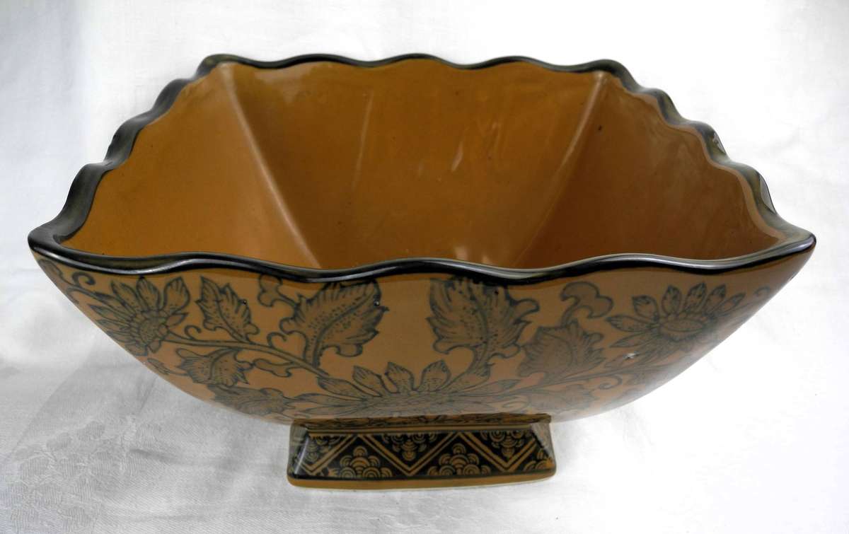 Vintage Porcelain Pedestal Bowl marked Genuine Ming Blue