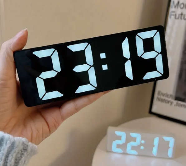 Modern LED Digital Alarm Clock - Large Display, Adjustable Brightness, 12/24 Hours - Black