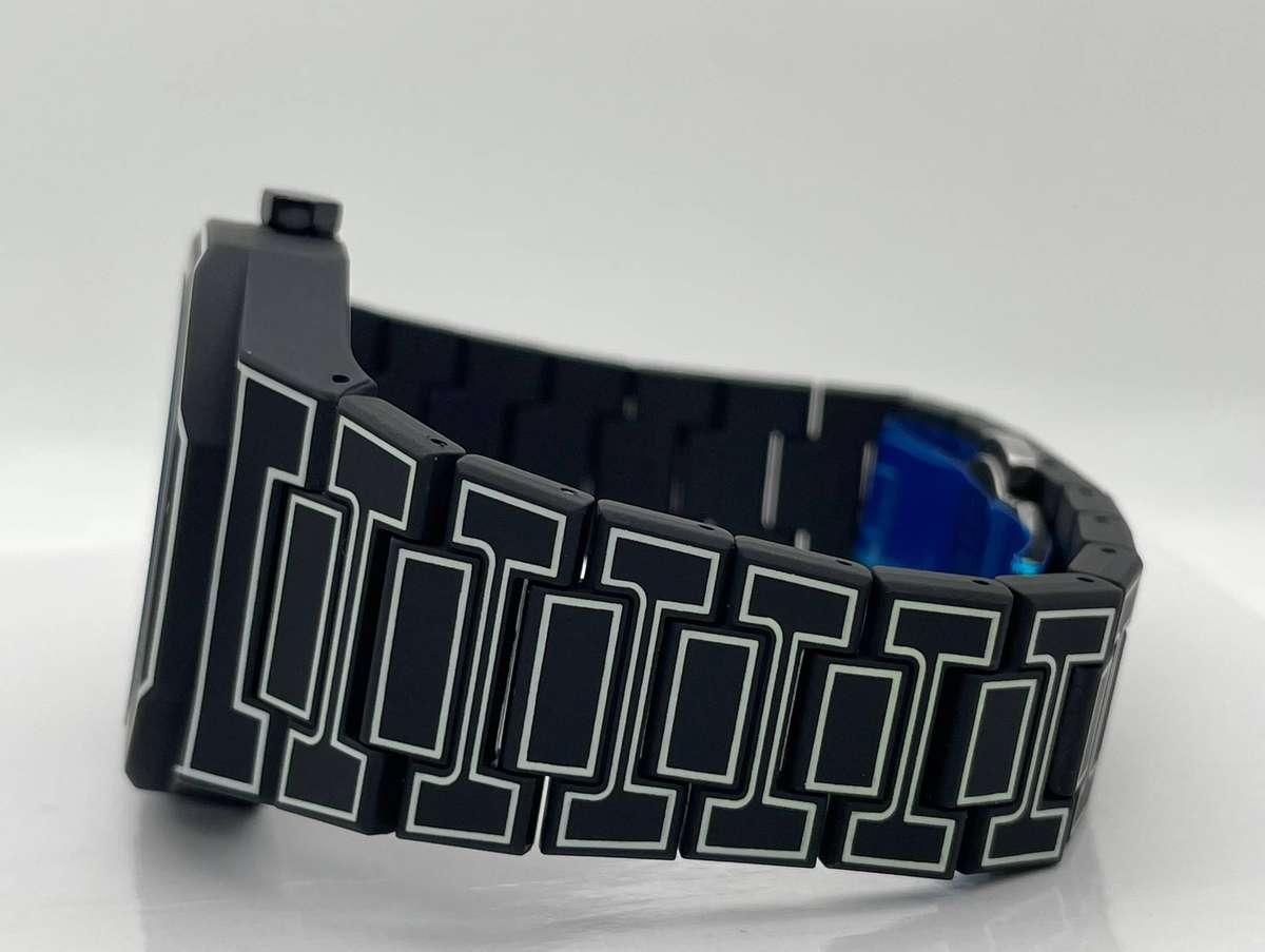Black sketch minimalistic watch