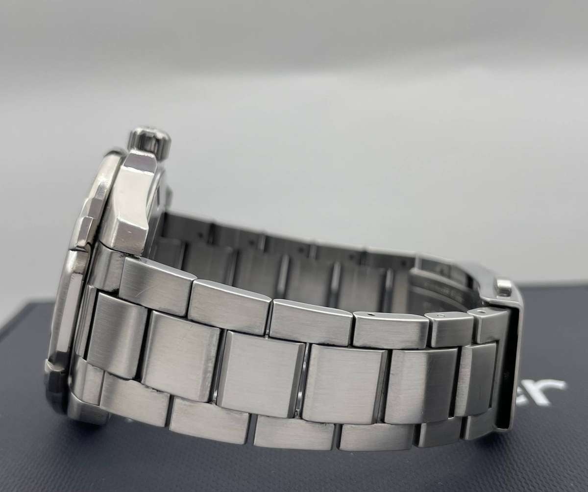 Tag Heuer Aquaracer Red bezel