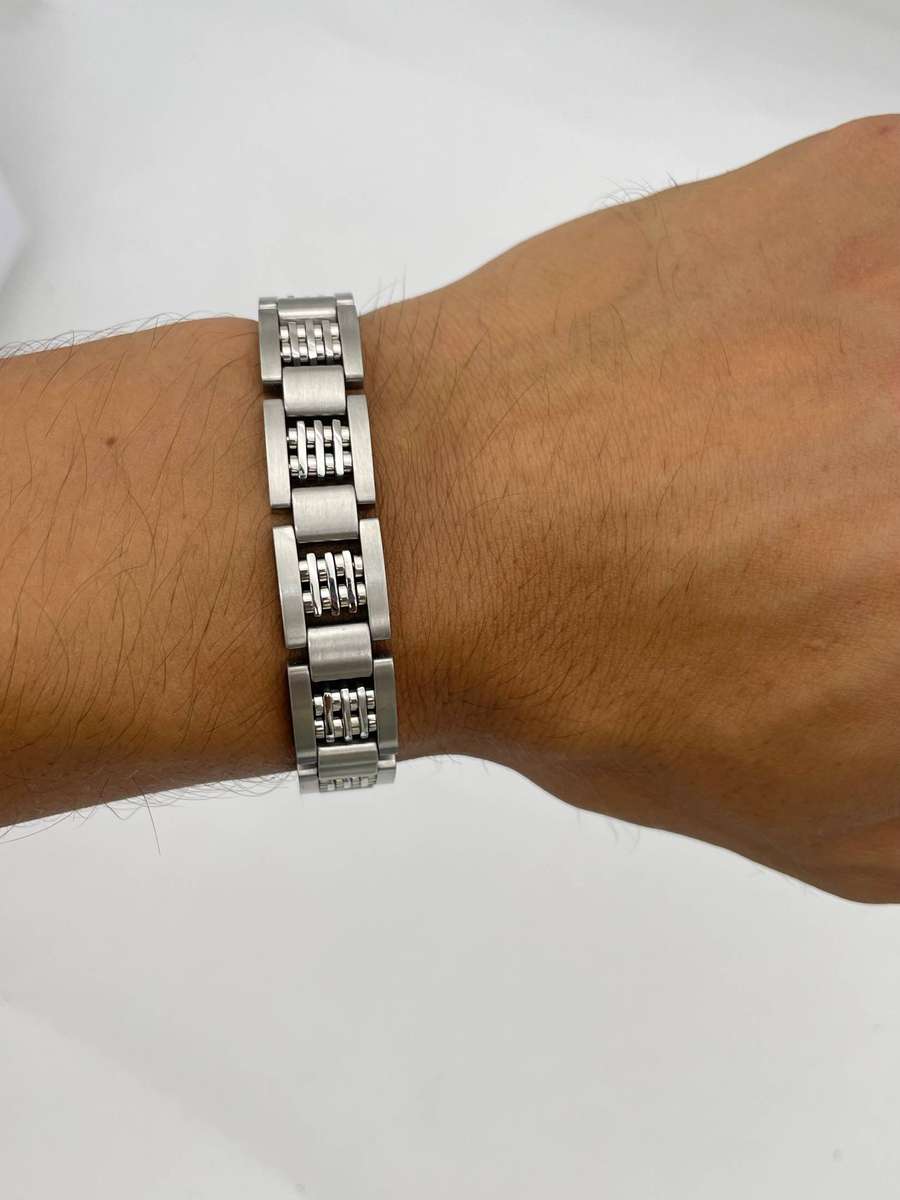 Mens stainless steel link bracelet