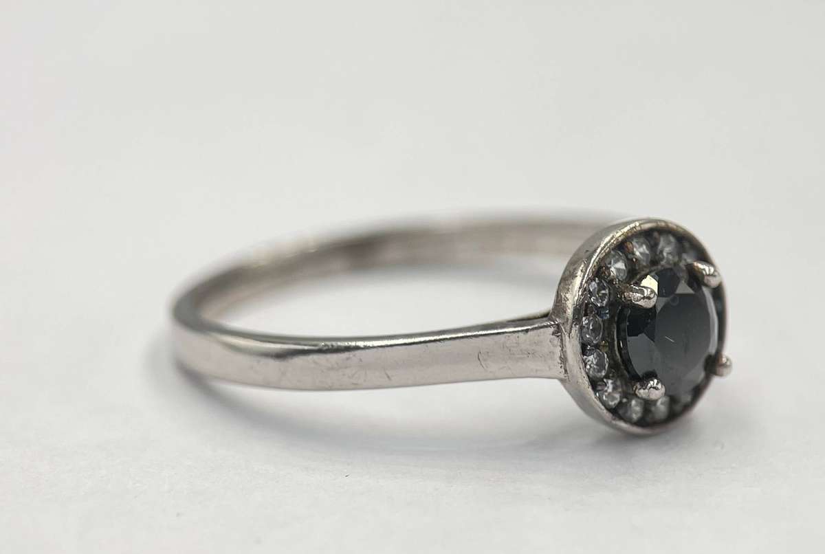 Black cubic Halo 925 ring