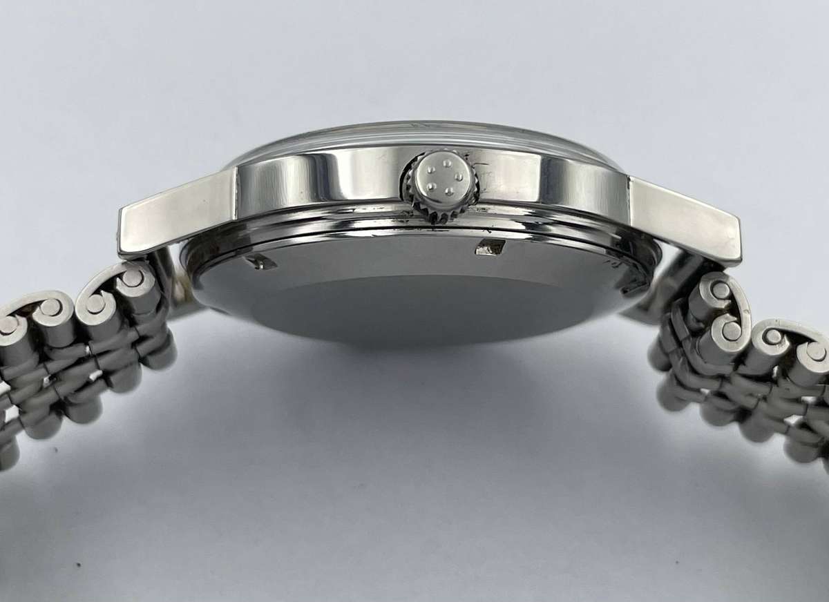 Vintage Eterna Matic date