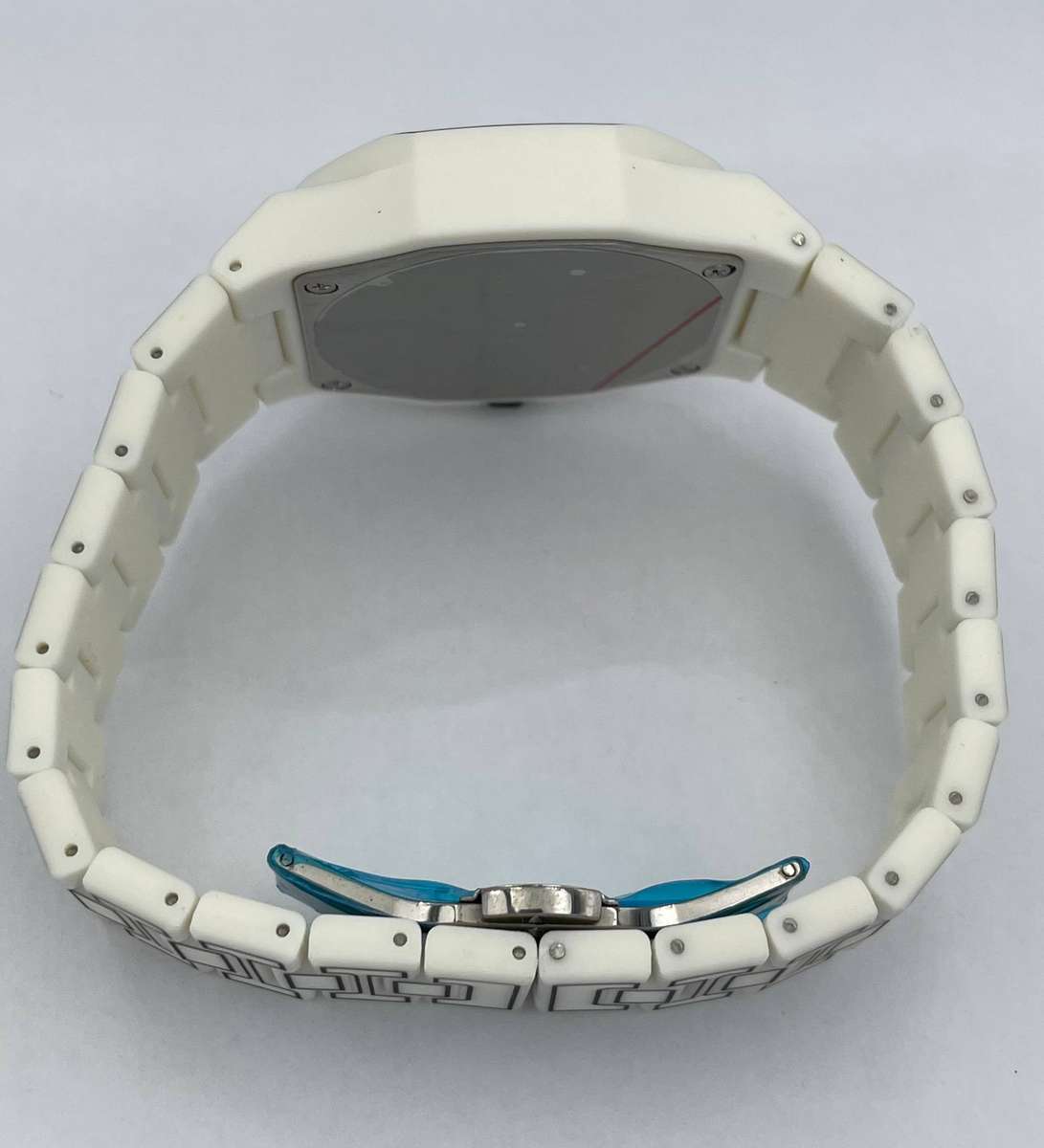 White Sketch minimalist watch