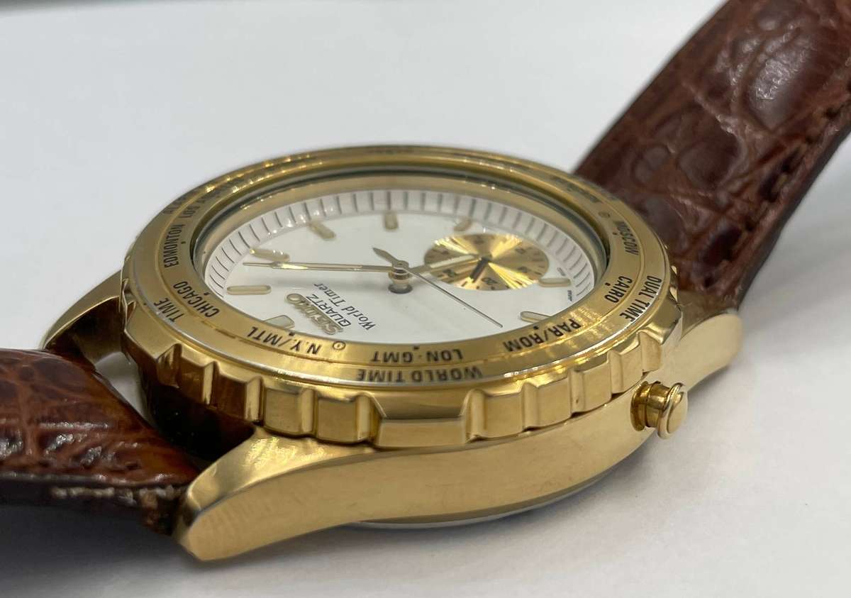 Vintage Seiko World Timer quartz