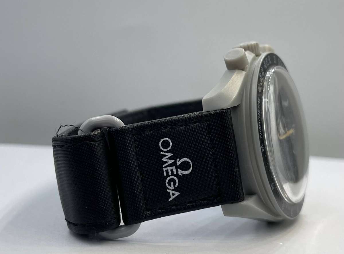 Swatch x Omega MoonSwatch Mission to the moon