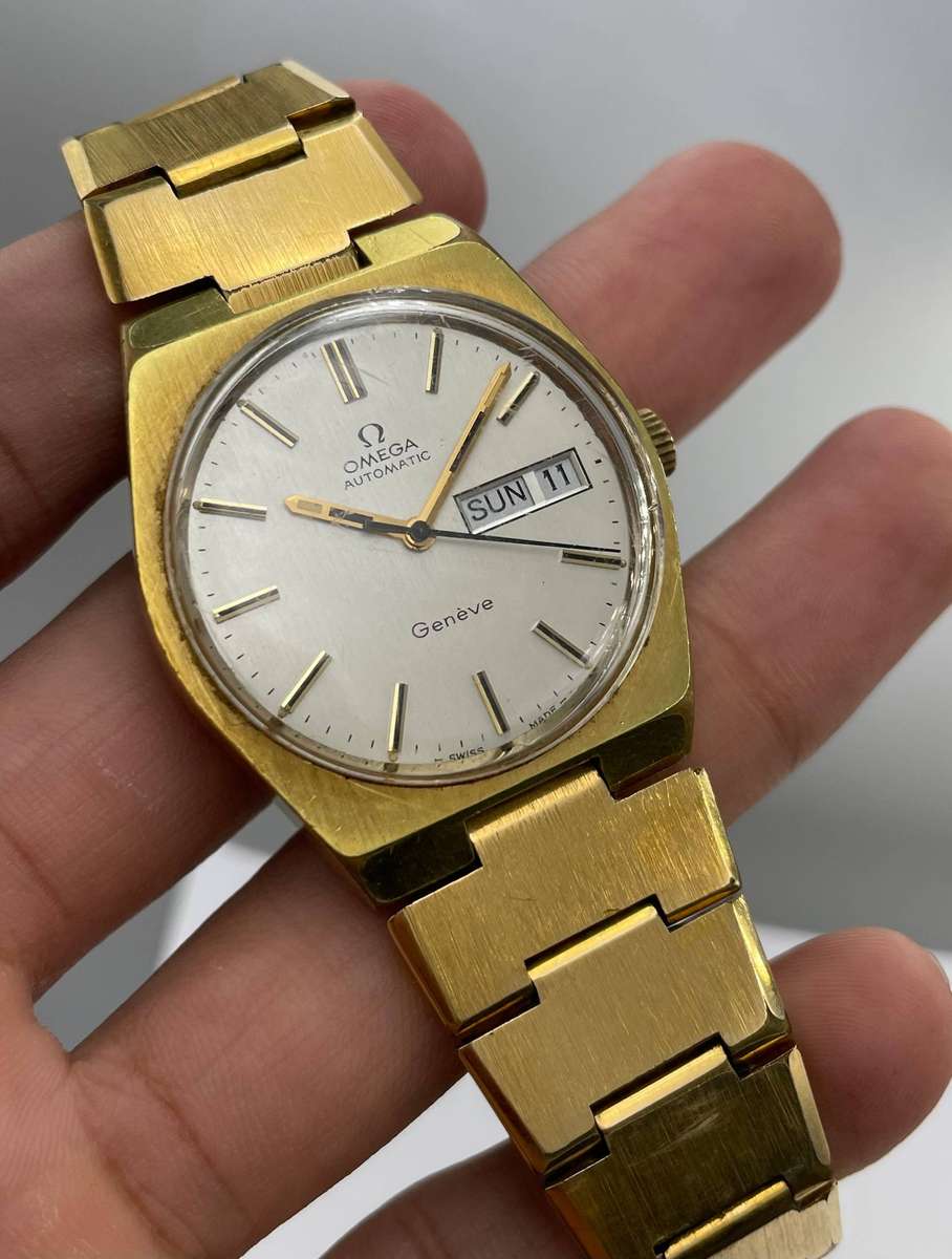 Vintage Omega Genève Automatic Day-Date watch