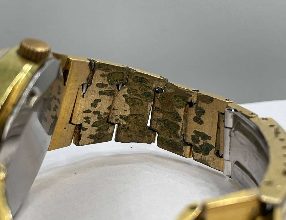 Vintage Omega Genève Automatic Day-Date watch