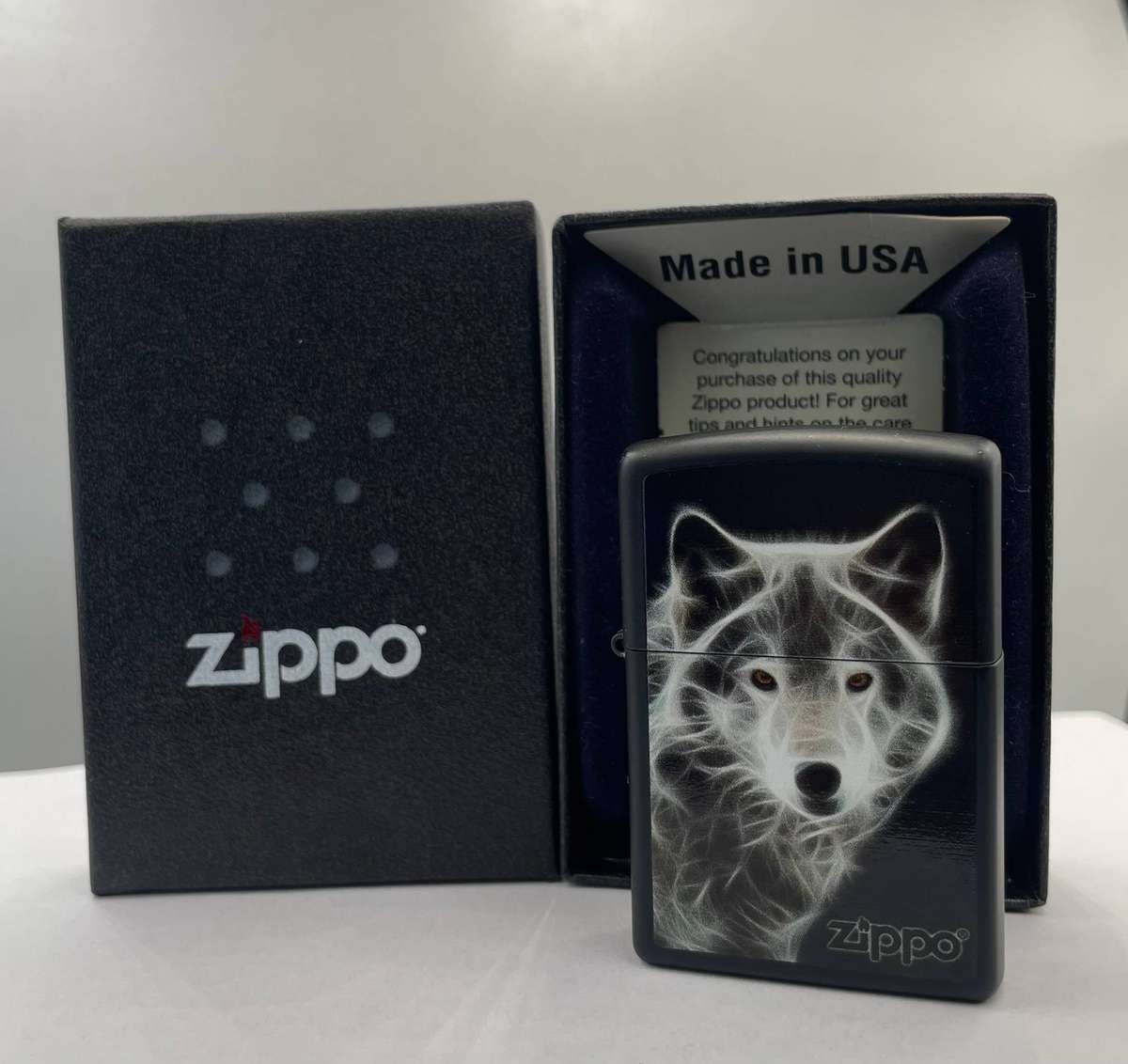 Zippo White Wolf Lighter