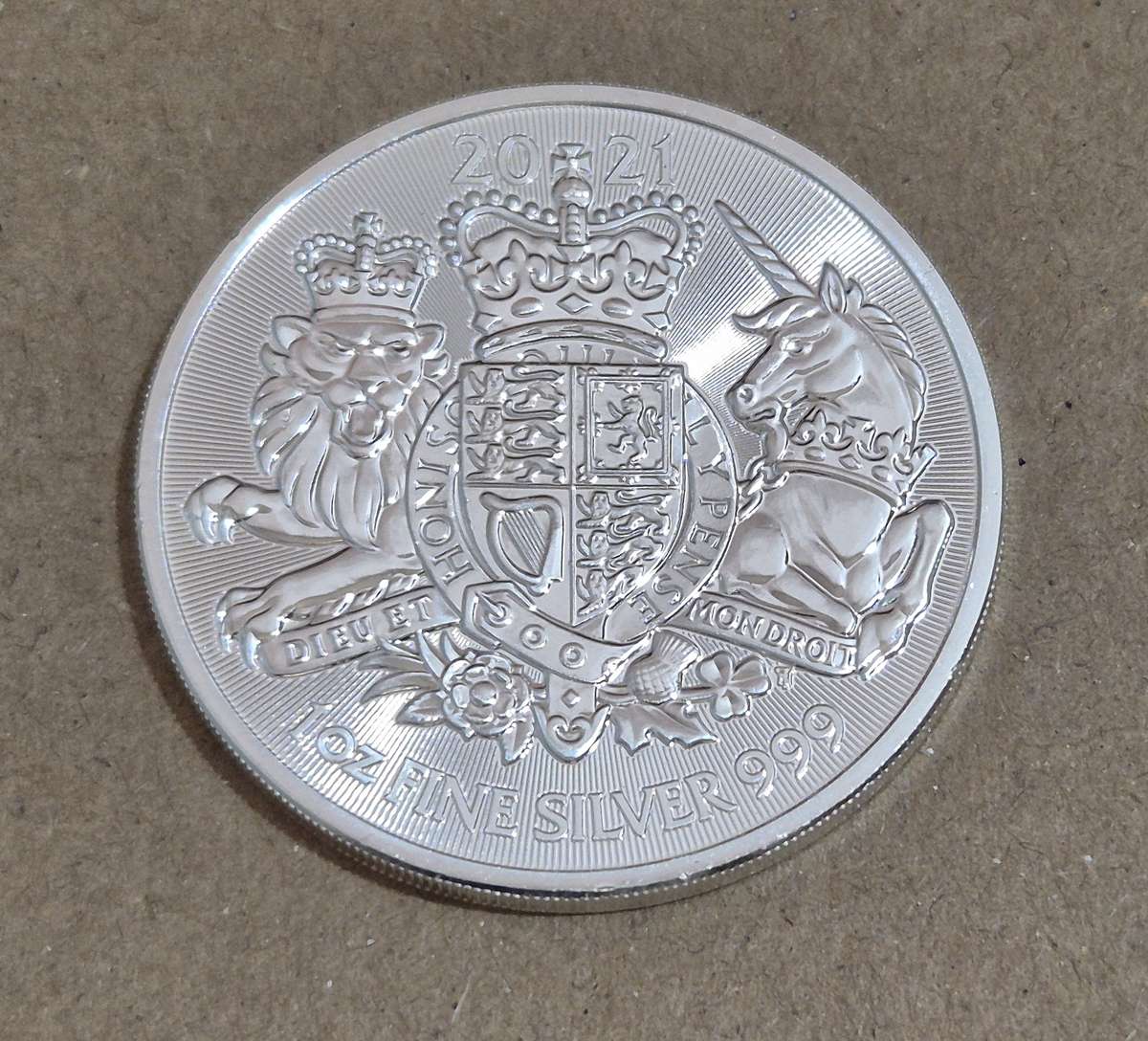 2021 Royal Arms Silver Coin 1oz