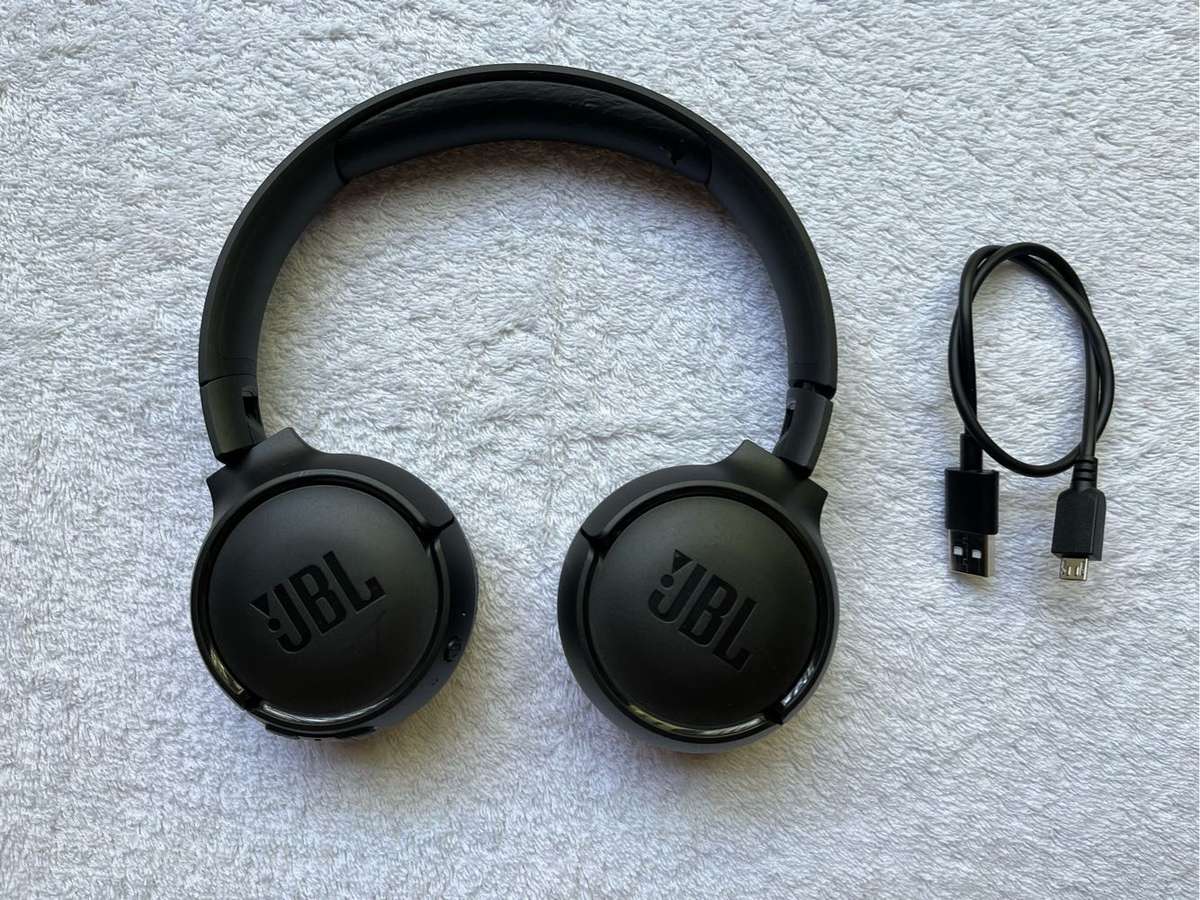 JBL T510 Headphones