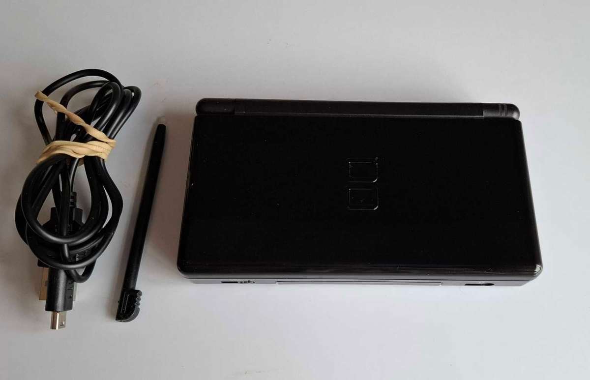 Nintendo Ds Lite Console