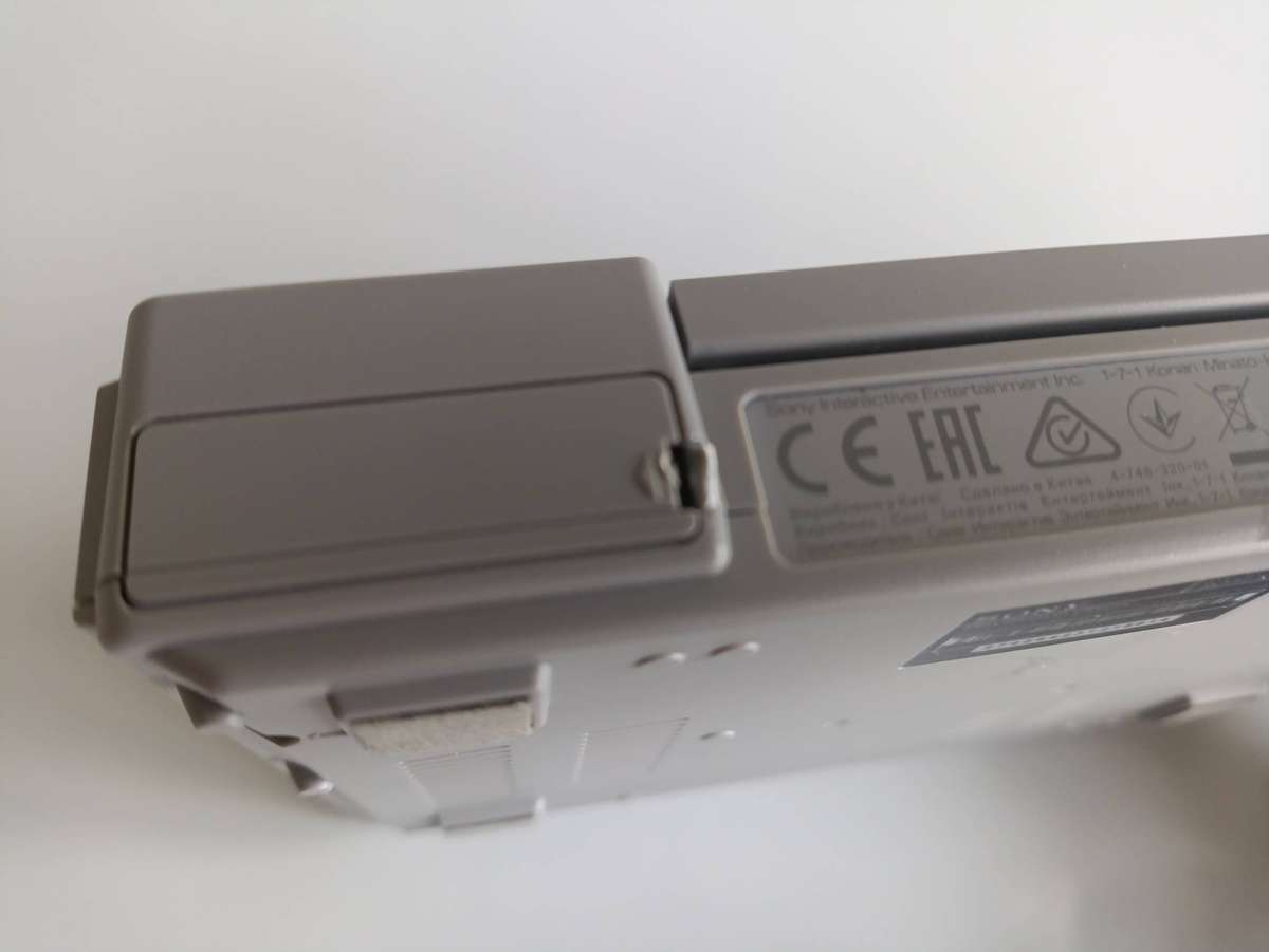 Playstation Classic Console +Controllers