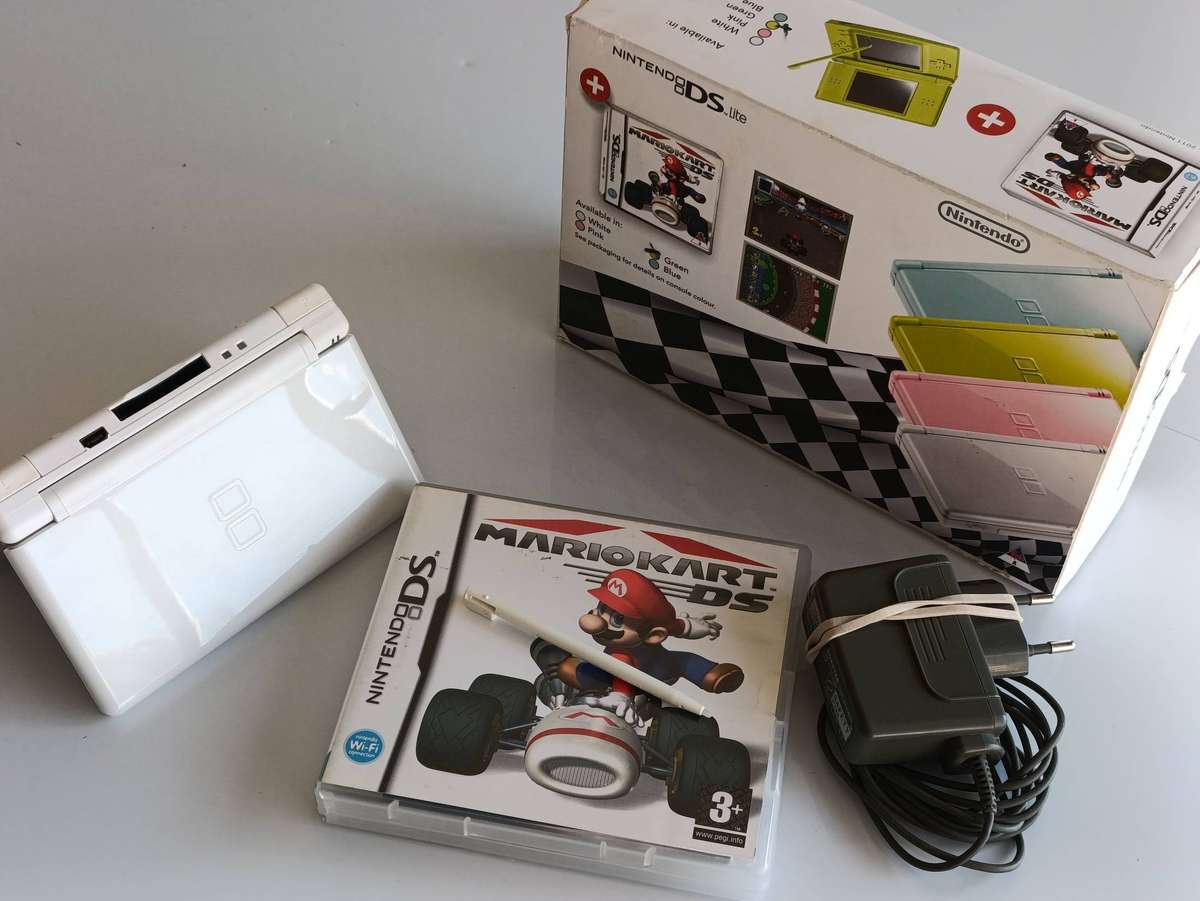 Nintendo Ds Lite Console +Mario Kart Ds +Box