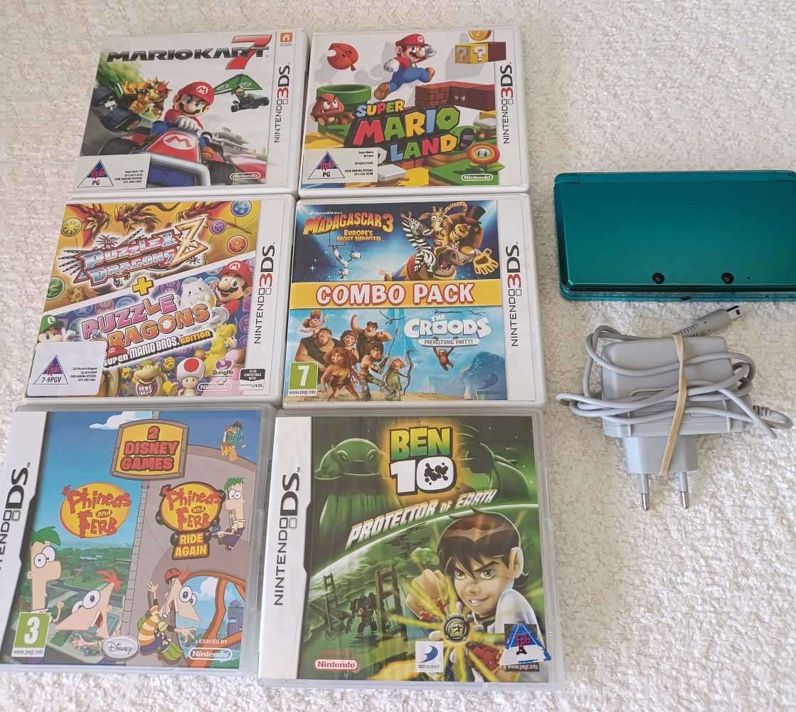 Nintendo 3Ds Console +Games Bundle +Charger