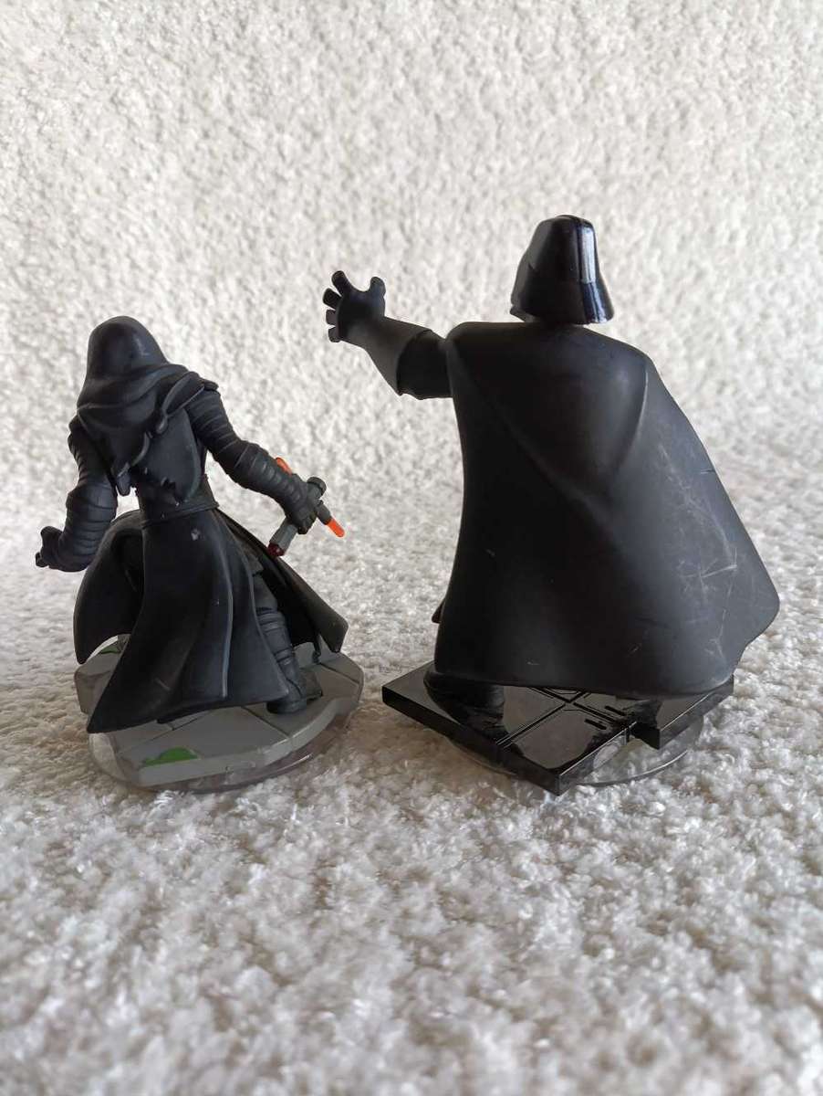 Darth Vader +Kylo Ren Disney infinity 3.0 Bundle As is