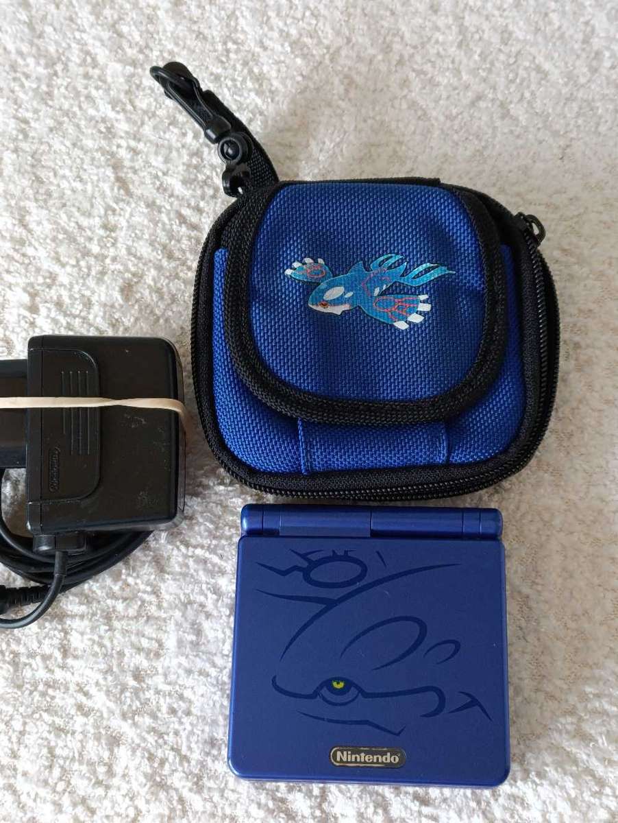Nintendo Gameboy Advance SP with original Charger
