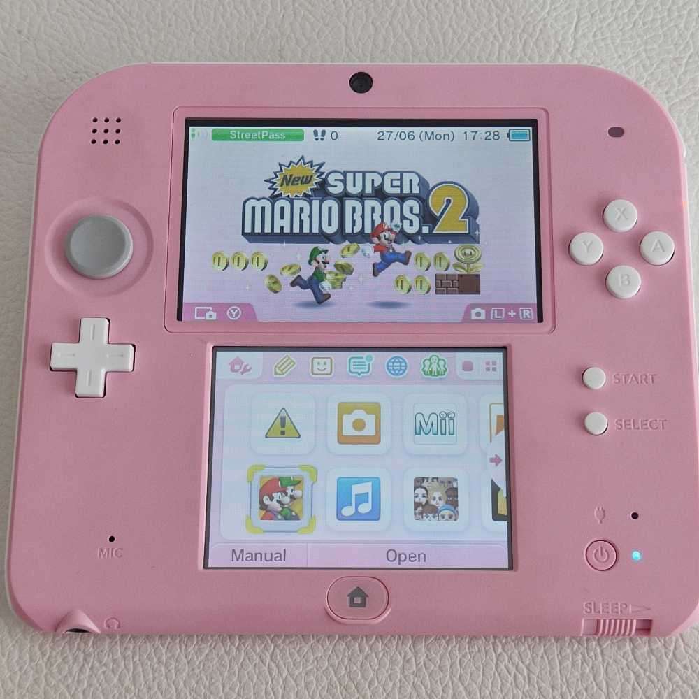 Nintendo 2ds Console and Games Bundle