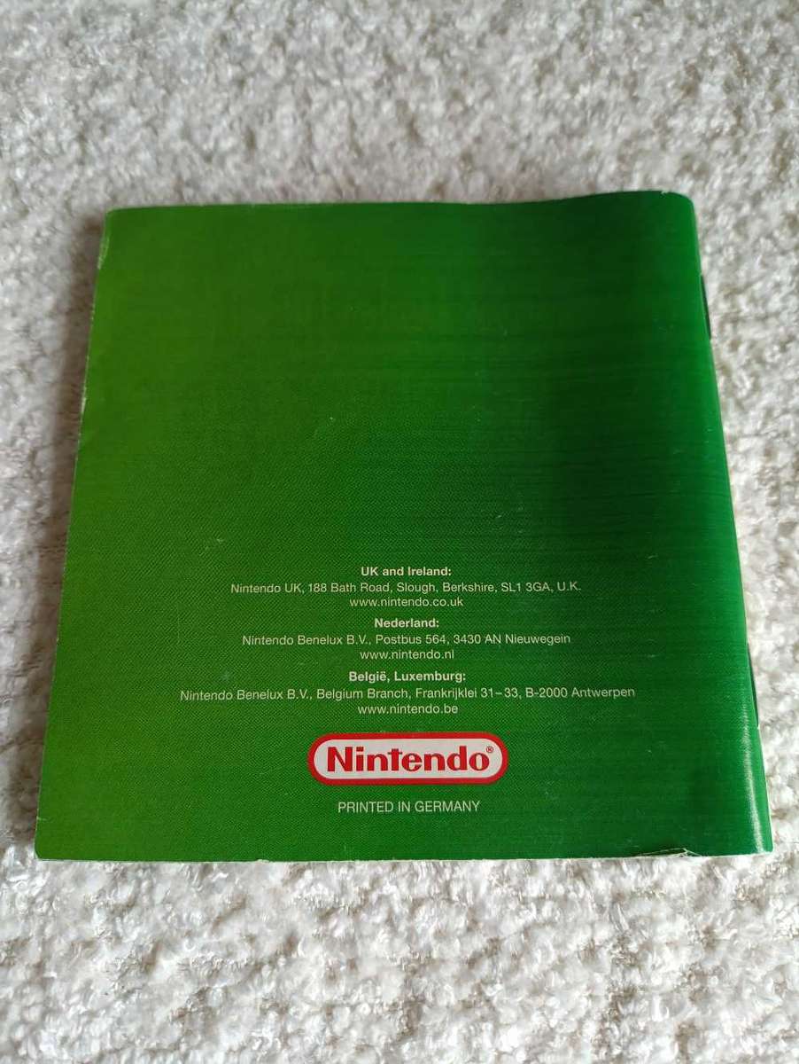 Pokémon Emerald Version Trainers Guide /Manual Gameboy