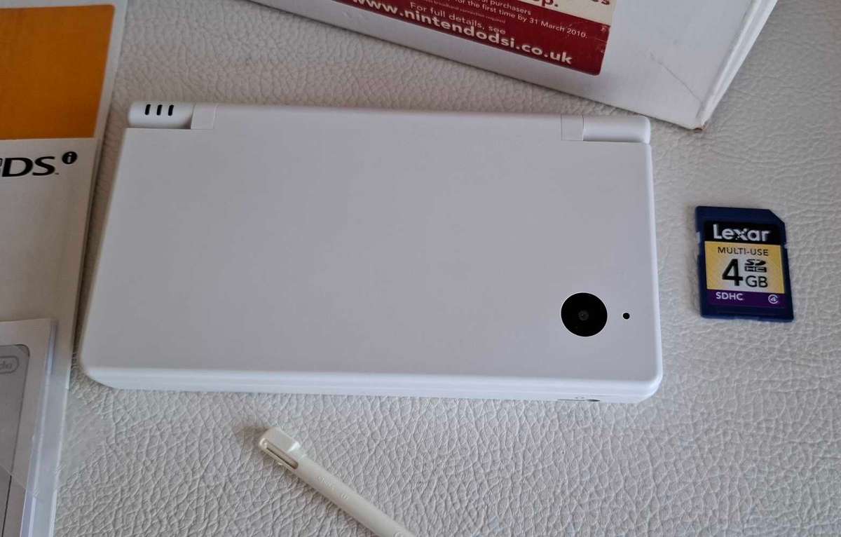 Nintendo Dsi Console White