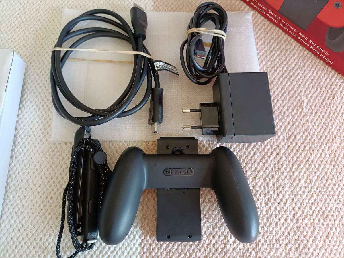 Nintendo Switch Oled Console Mario Edition +Box