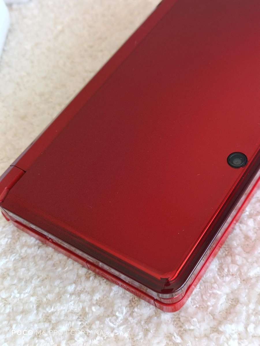 Nintendo 3DS Console With Original Charger Euro Region