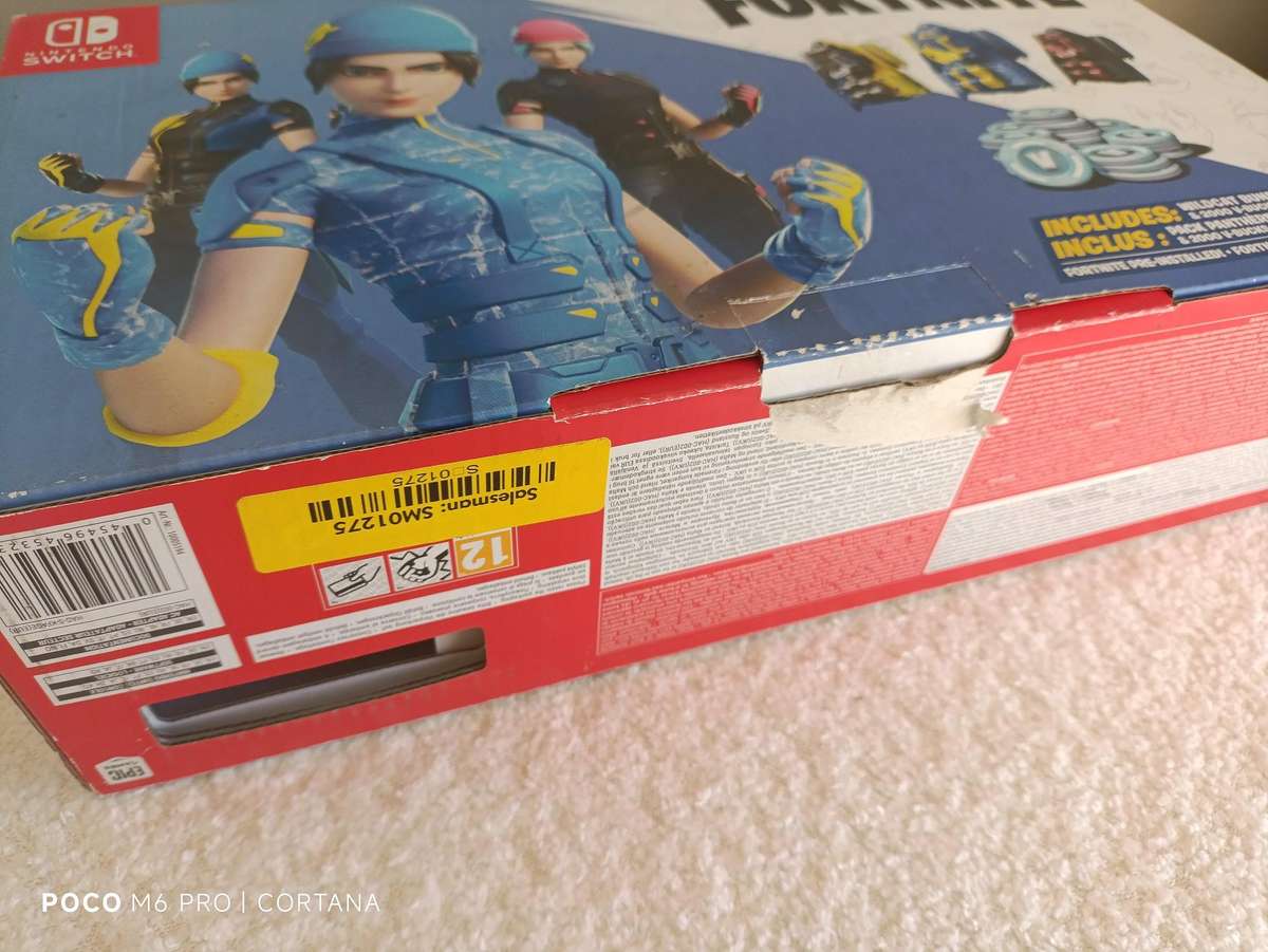 Nintendo Switch Fortnite Edition Console +Box