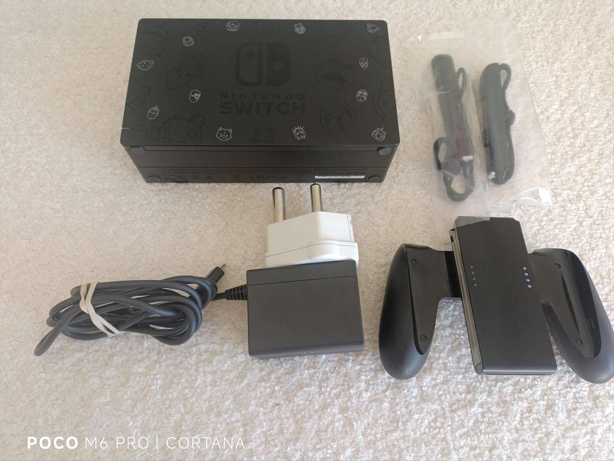 Nintendo Switch Fortnite Edition Console +Box