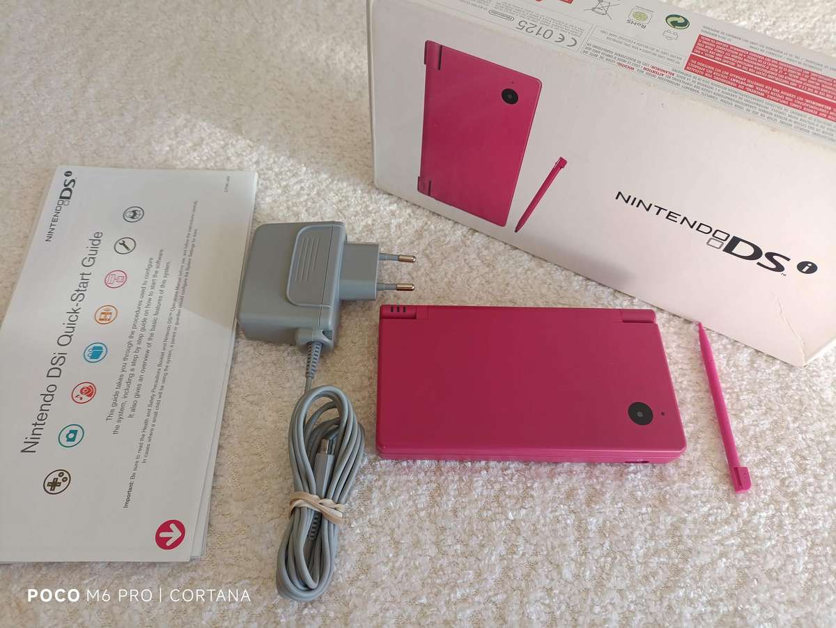 Nintendo Dsi (Rose) European region + Charger + Box and Manuals