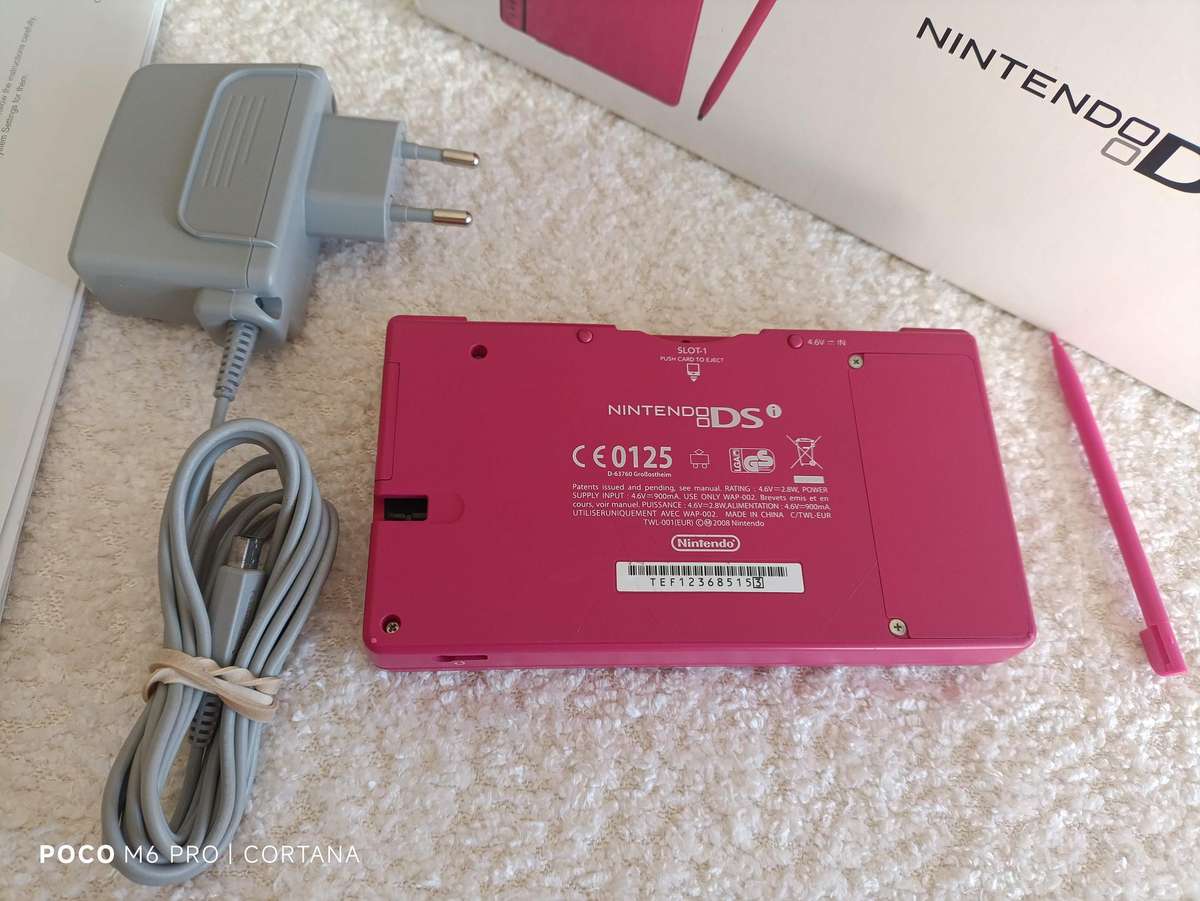 Nintendo Dsi (Rose) European region + Charger + Box and Manuals