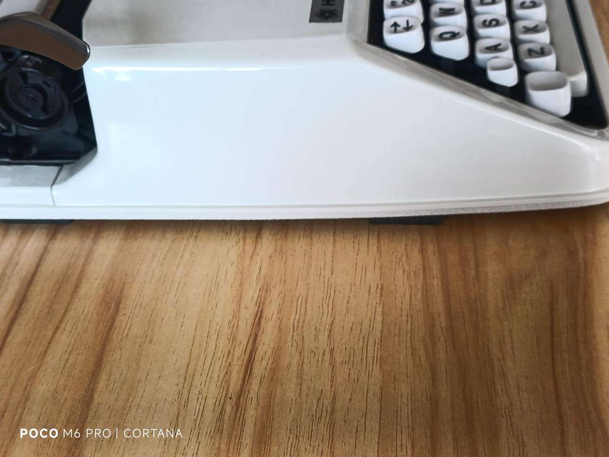 Hermes Baby Qwerty Keyboard Type Writer with Cover