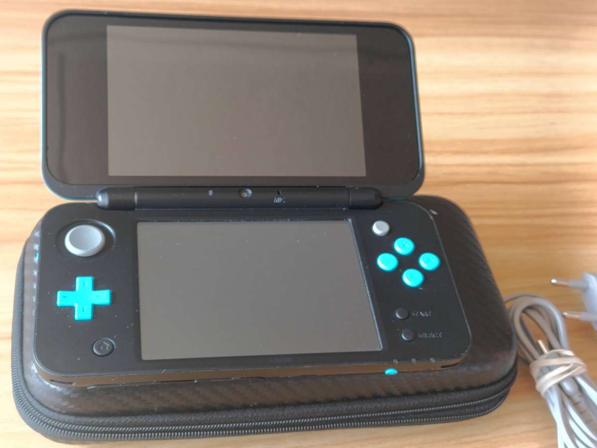 'New' Nintendo 2DS XL Console Euro Region