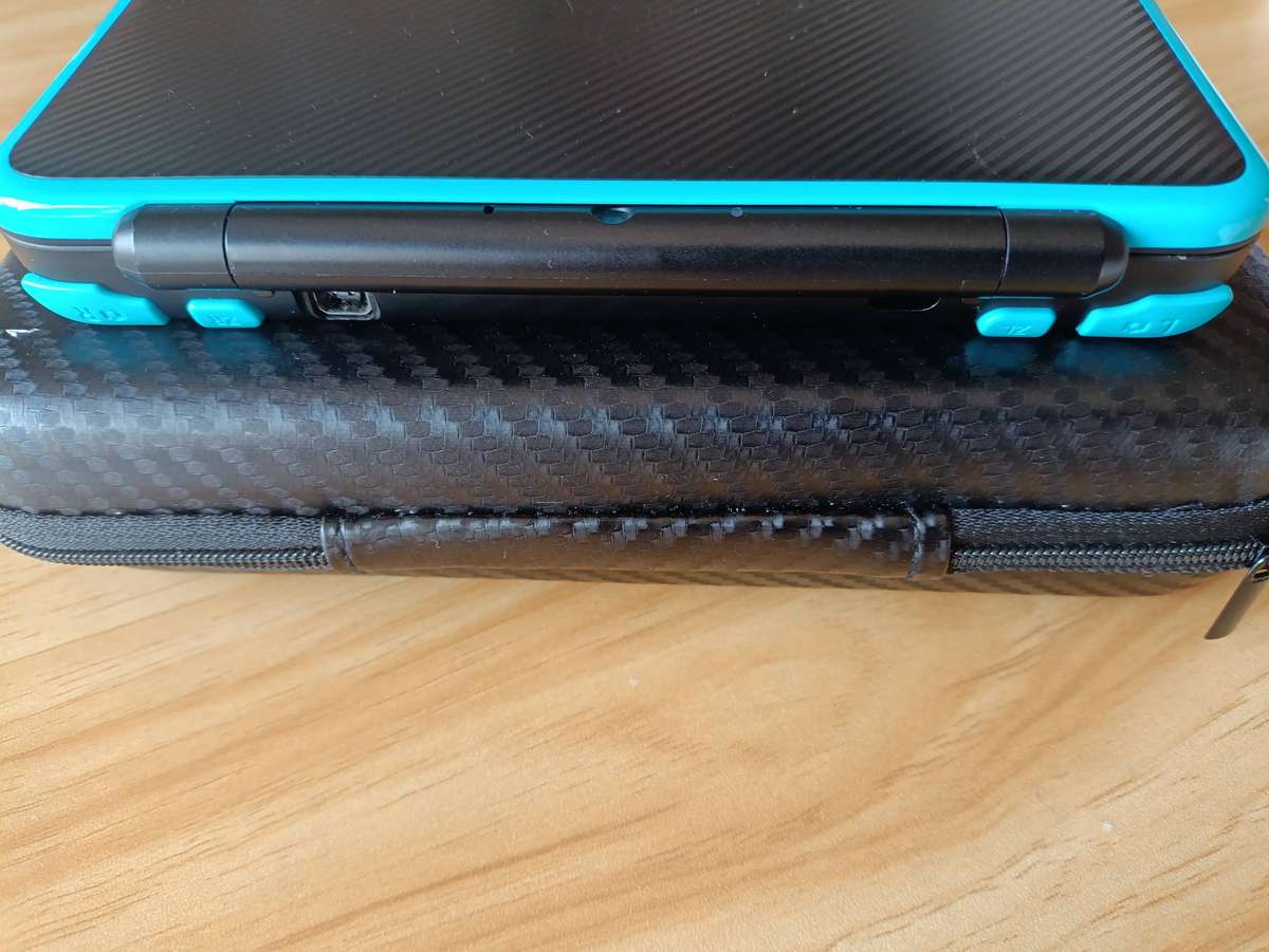 'New' Nintendo 2DS XL Console Euro Region