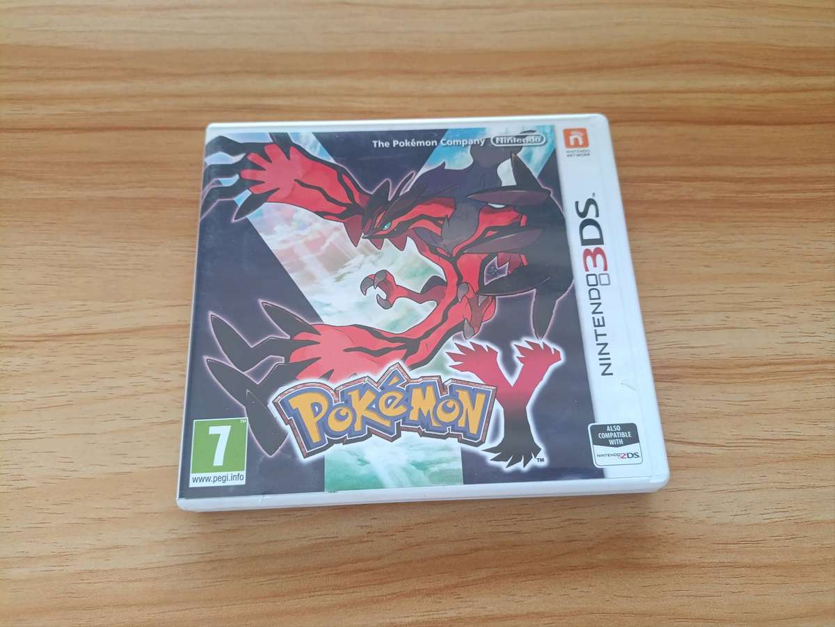 Pokémon Y Nintendo 3 DS  CIB