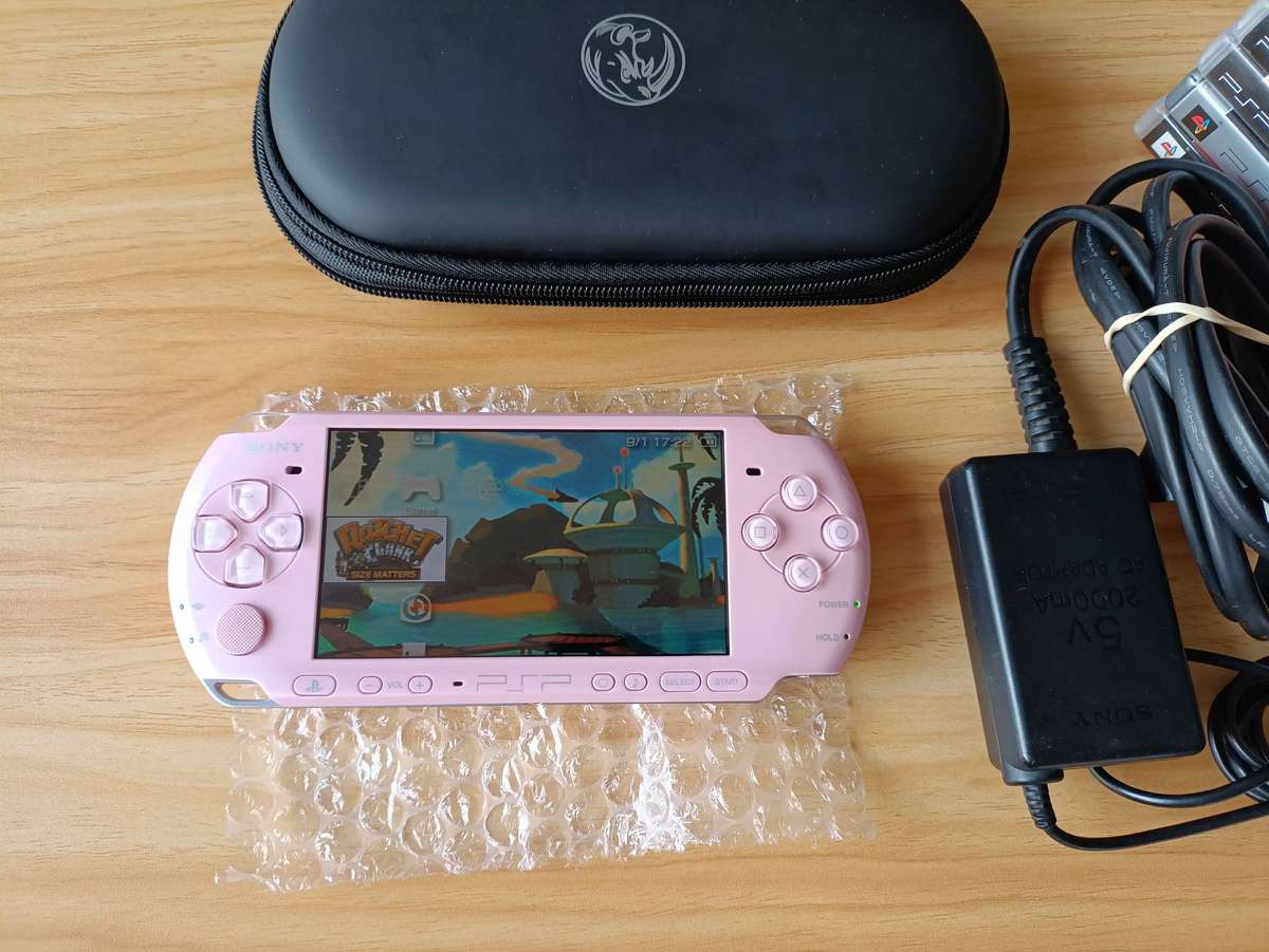 Sony Psp 'Blossom' Pink +Original Charger
