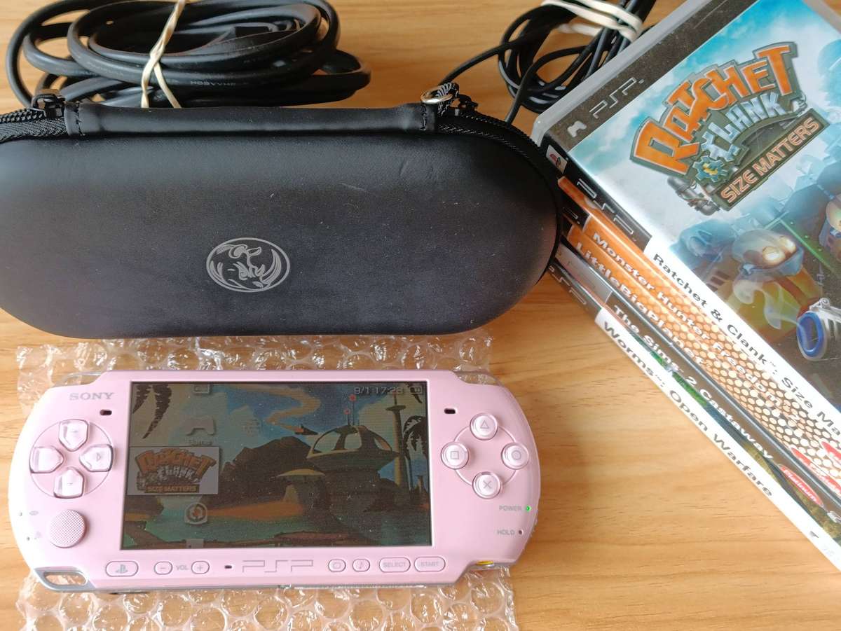 Sony Psp 'Blossom' Pink +Original Charger