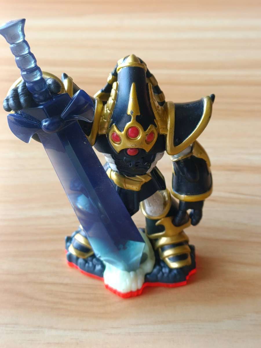 Skylanders Trap Team Krypt King Figurine