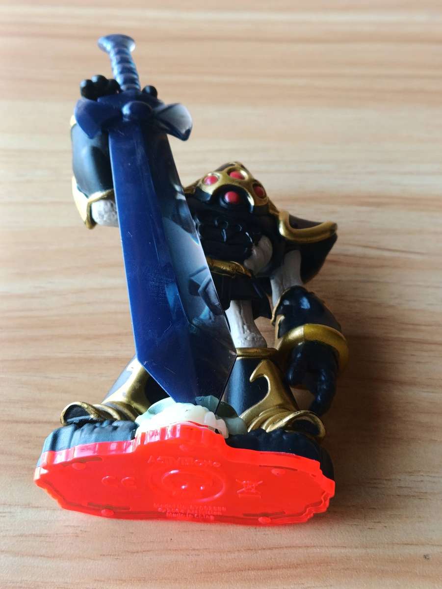 Skylanders Trap Team Krypt King Figurine